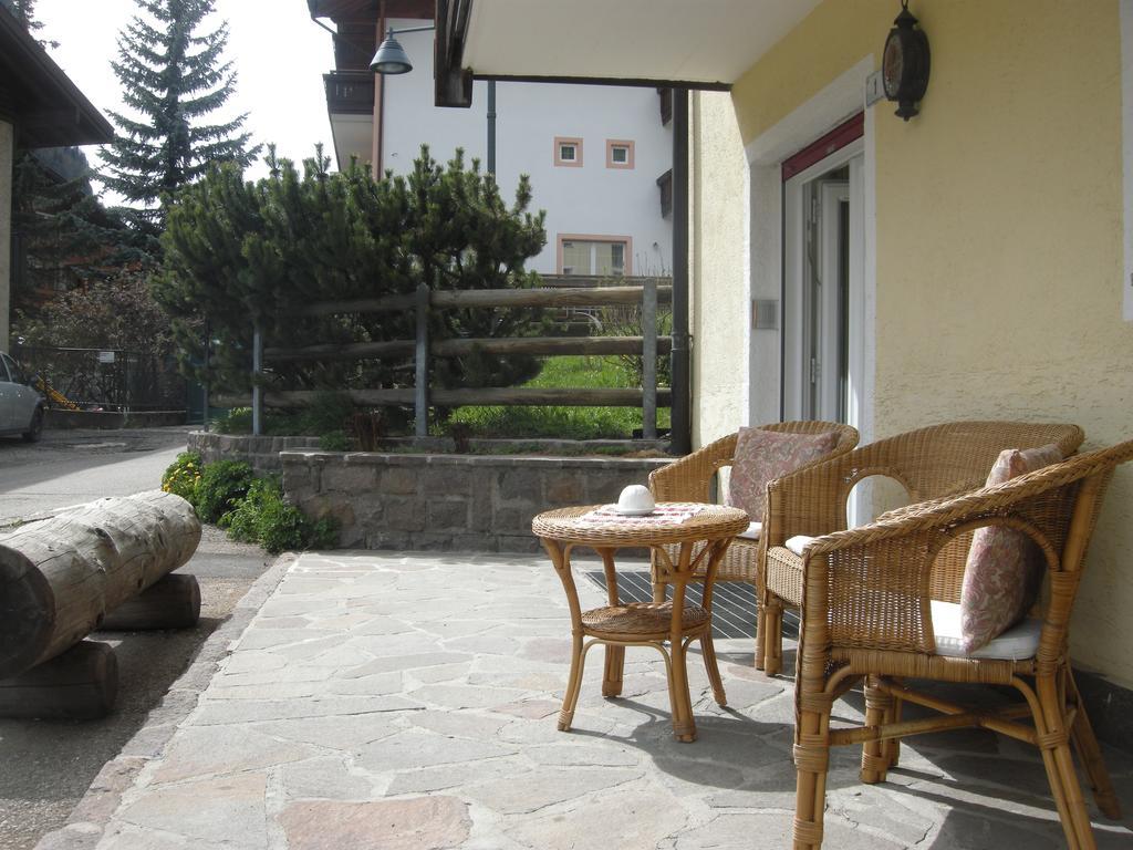 Appartamenti Cesa Maria Mountain Hospitality Canazei Ruang foto