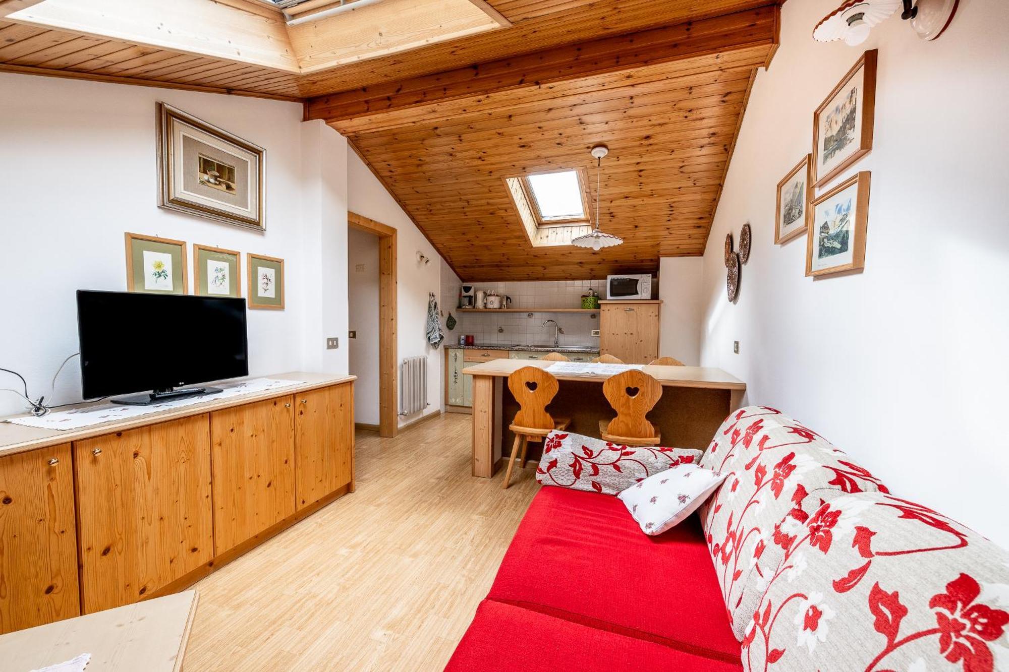 Appartamenti Cesa Maria Mountain Hospitality Canazei Bagian luar foto