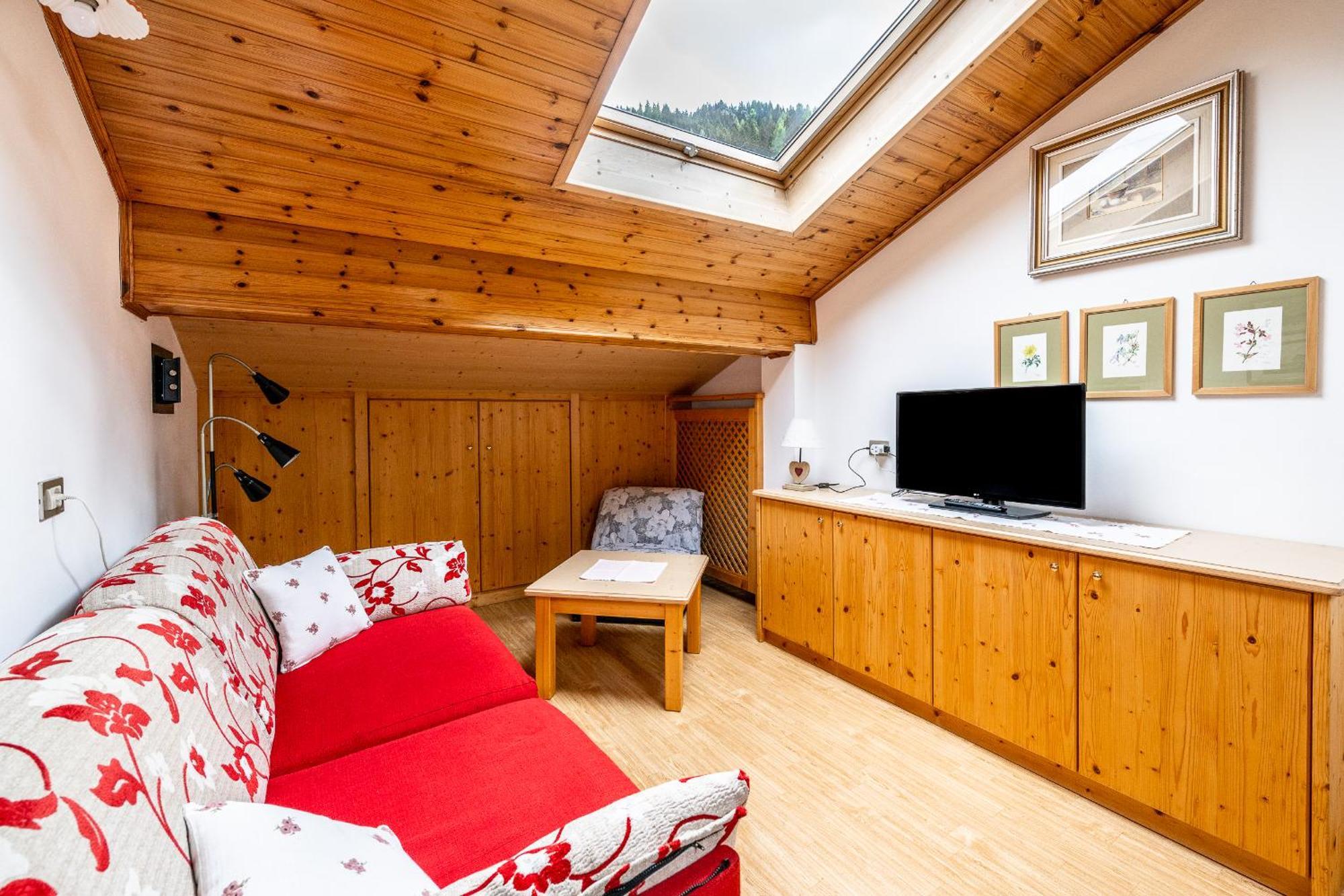 Appartamenti Cesa Maria Mountain Hospitality Canazei Bagian luar foto